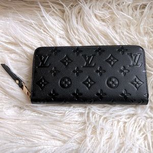 Black wallet